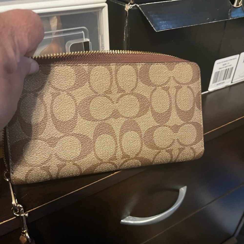 Long zip Around Coach wallet